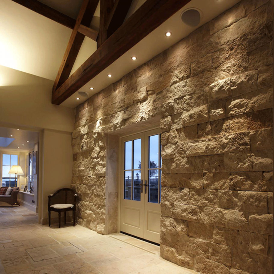 Декоративная штукатурка травертин коридор