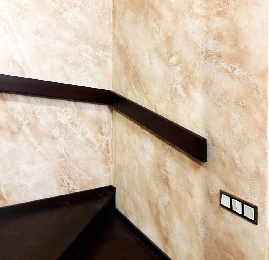 Штукатурка под травертин