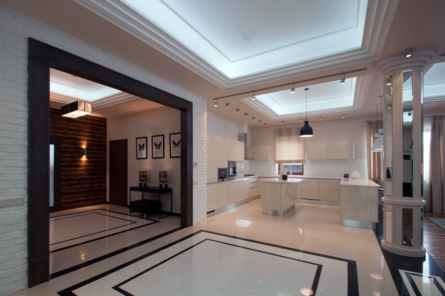 Интерьер холла в одноэтажном доме