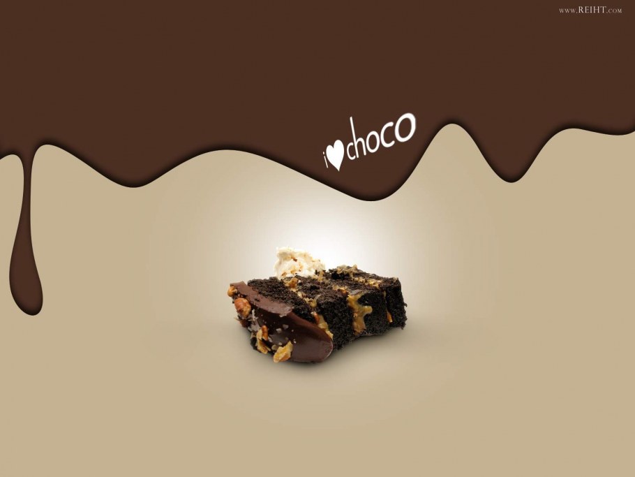 Шоколадный торт на коричневом фоне