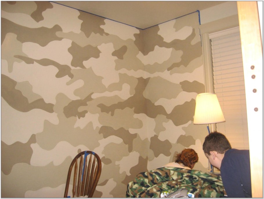 Комната в военном стиле