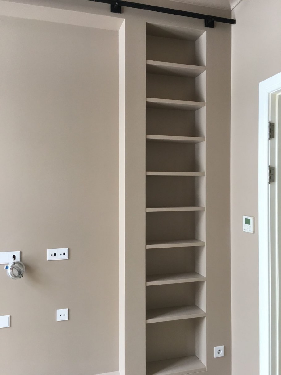 Полочки в нишу