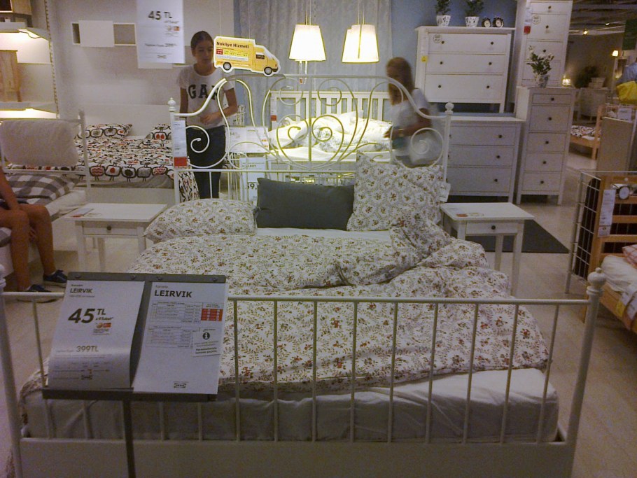 Кровать икеа ЛЕЙРВИК 180 200