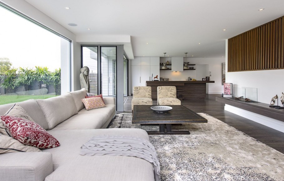 Современная просторная гостиная