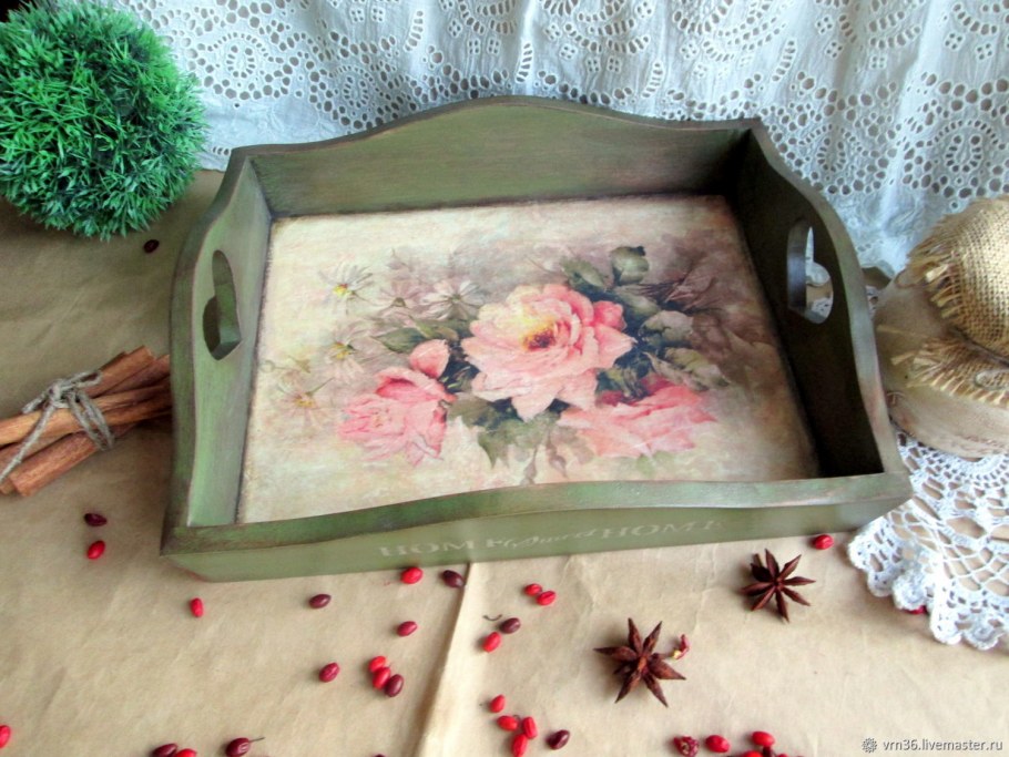 Декор деревянного подноса