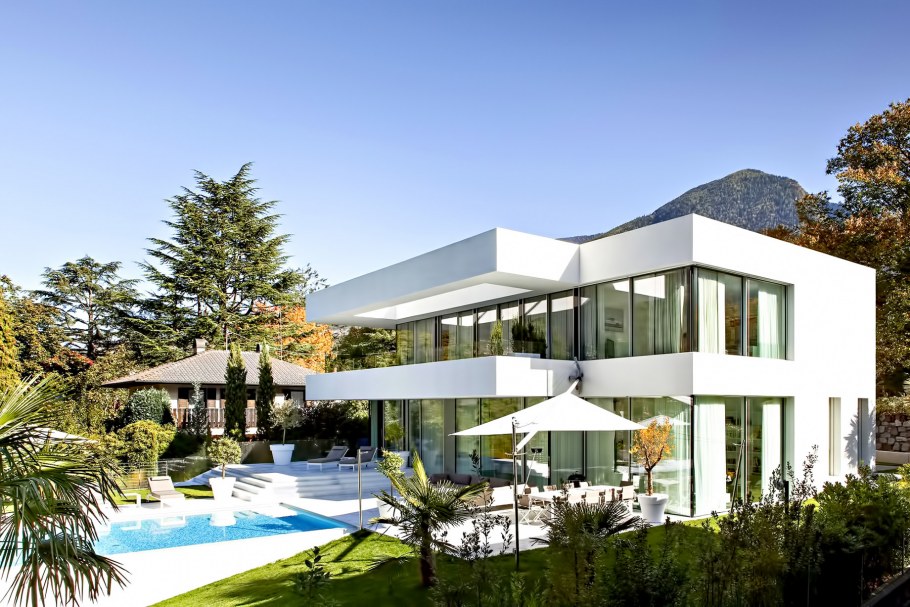Современная вилла в Италии