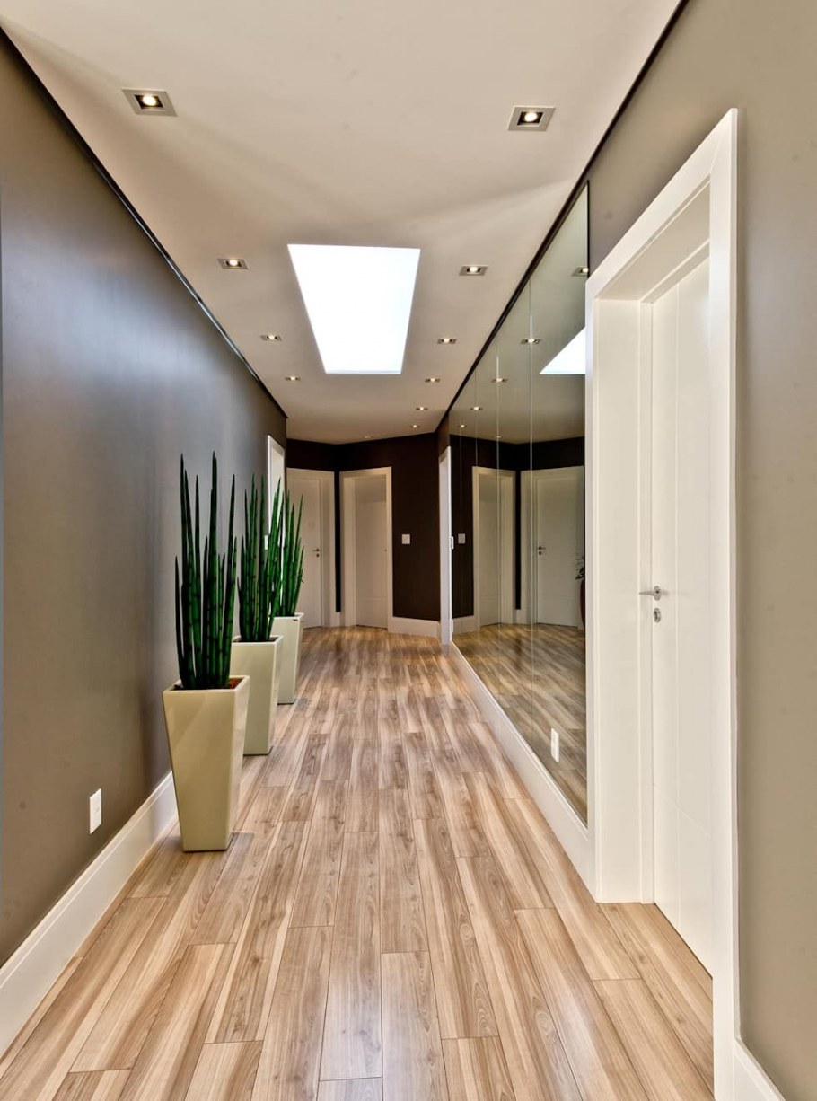 Освещение в холле