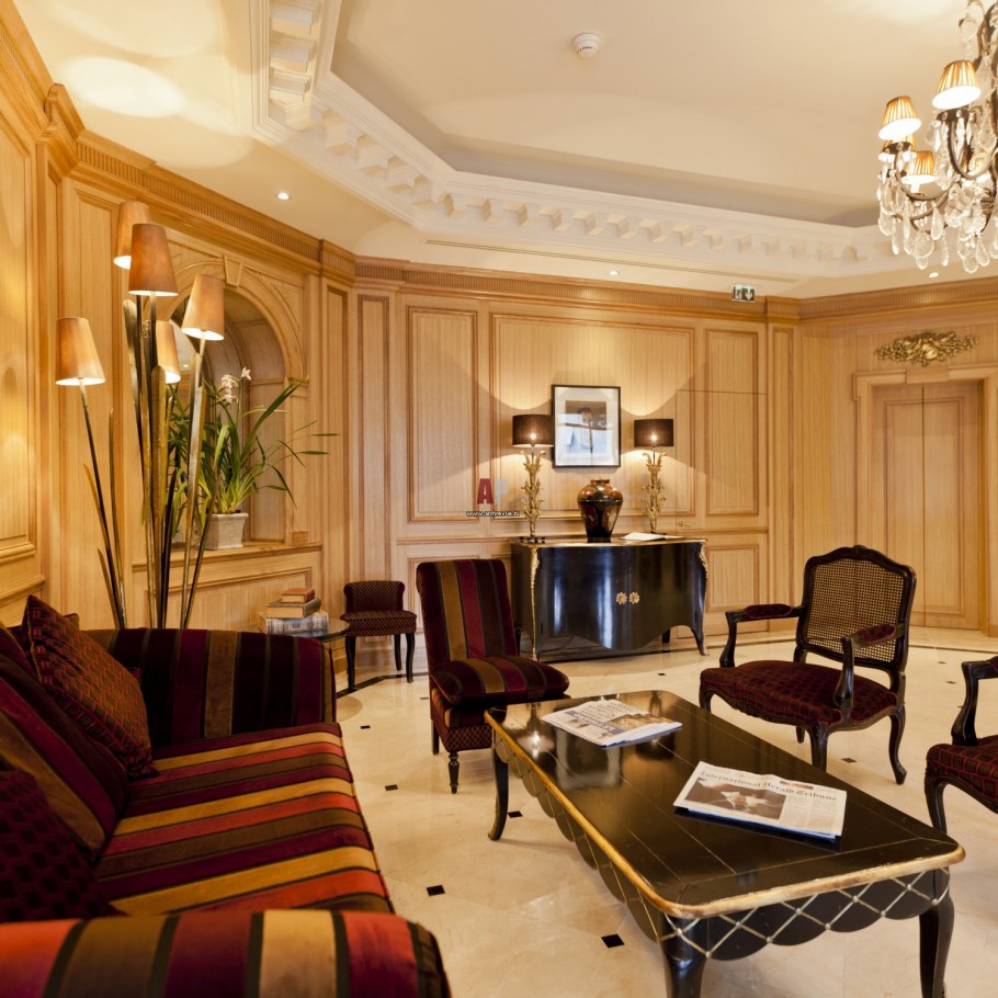 Классический стиль в интерьере отеля