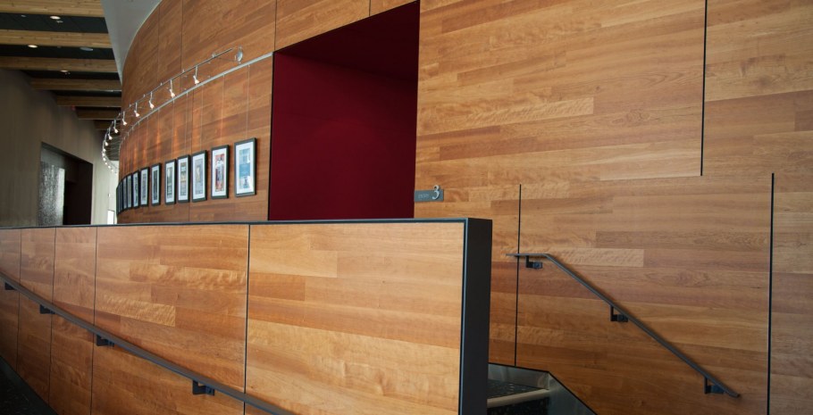 Ламинированная фанера отделка стен