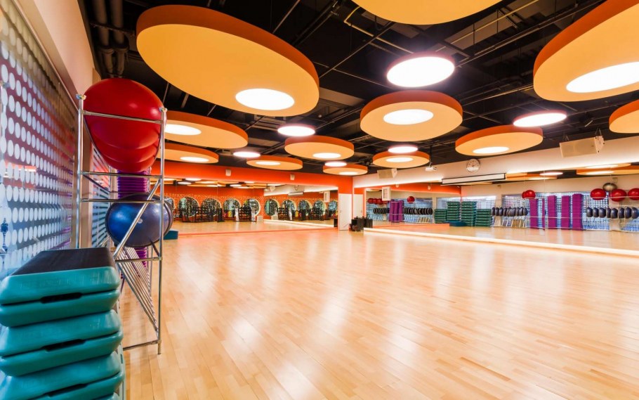 Фитнес центр внутри