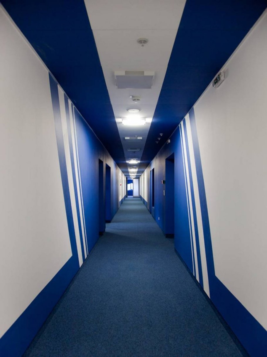 Офисный коридор