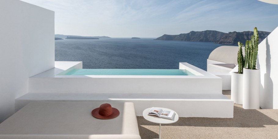 Греческий стиль окна