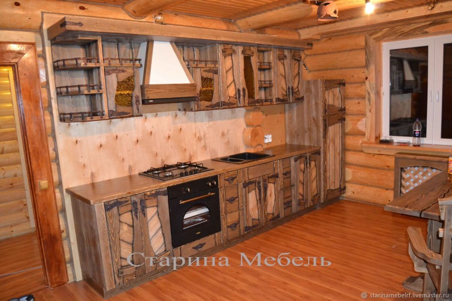 Кухонный гарнитур из дерева