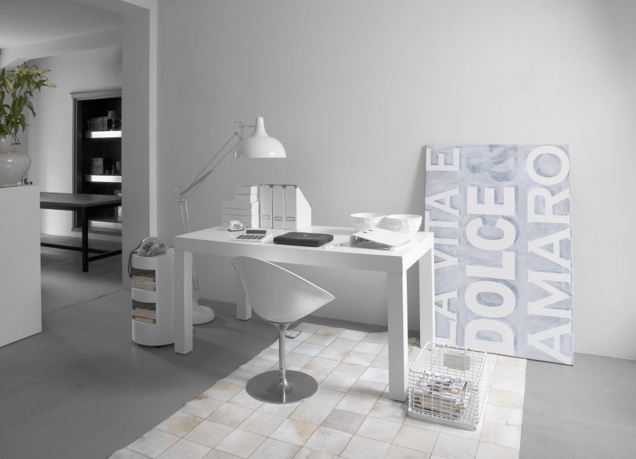 Серый цвет стен в офисе