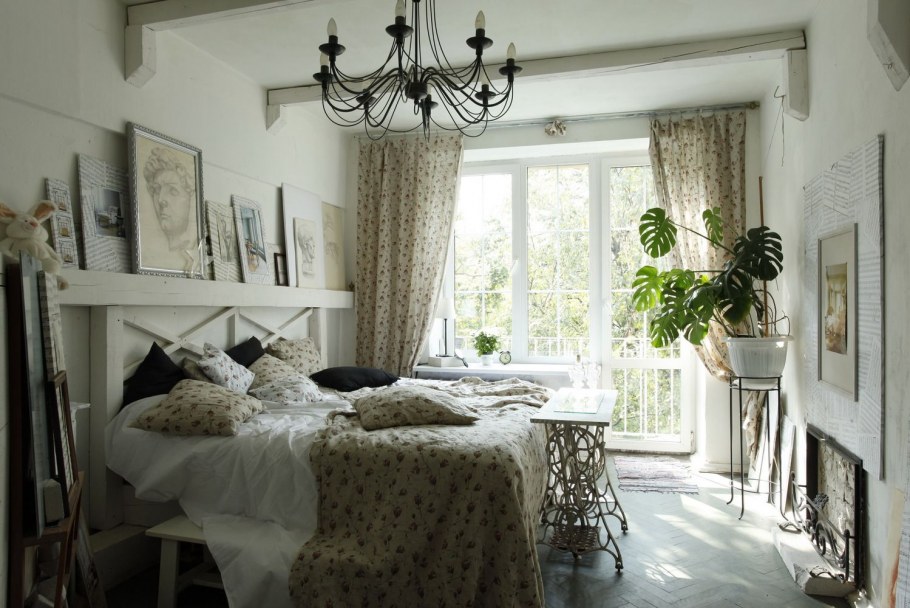 Спальня в викторианском стиле в белых тонах