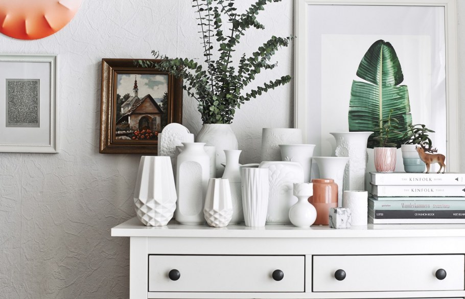 Композиция на комоде