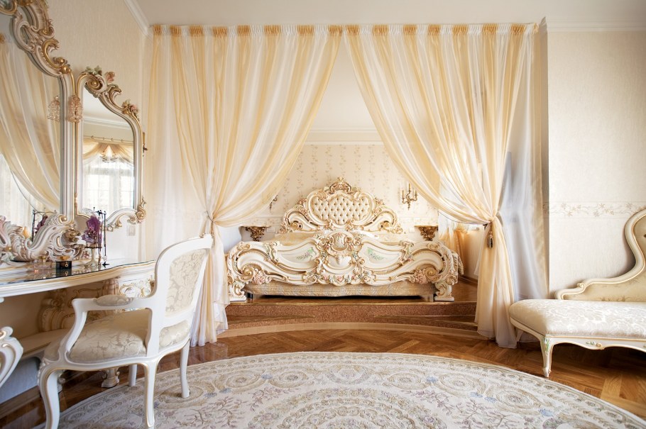 Antonovich Design спальня Королевский стиль