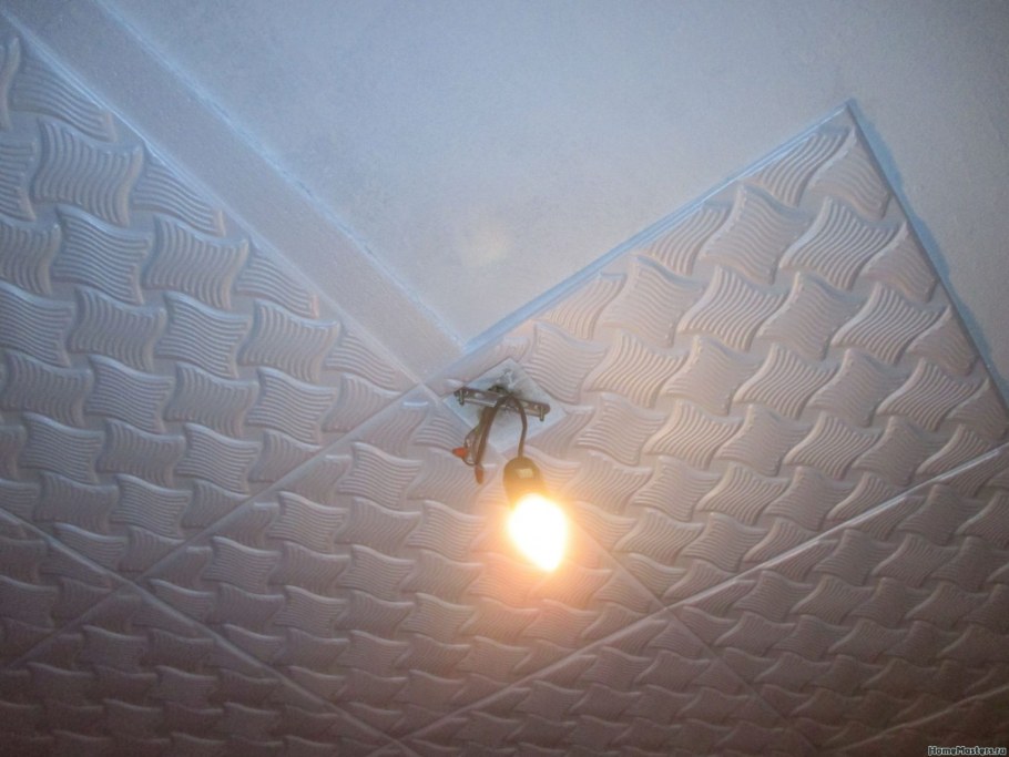 Плитка которая клеится на потолок