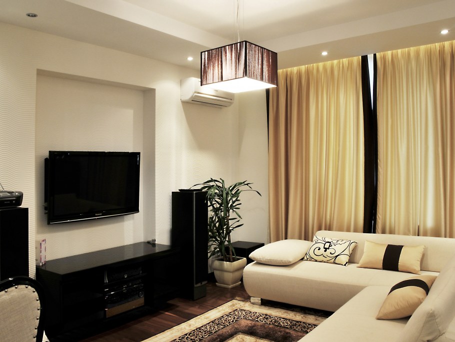 Обычный интерьер зала