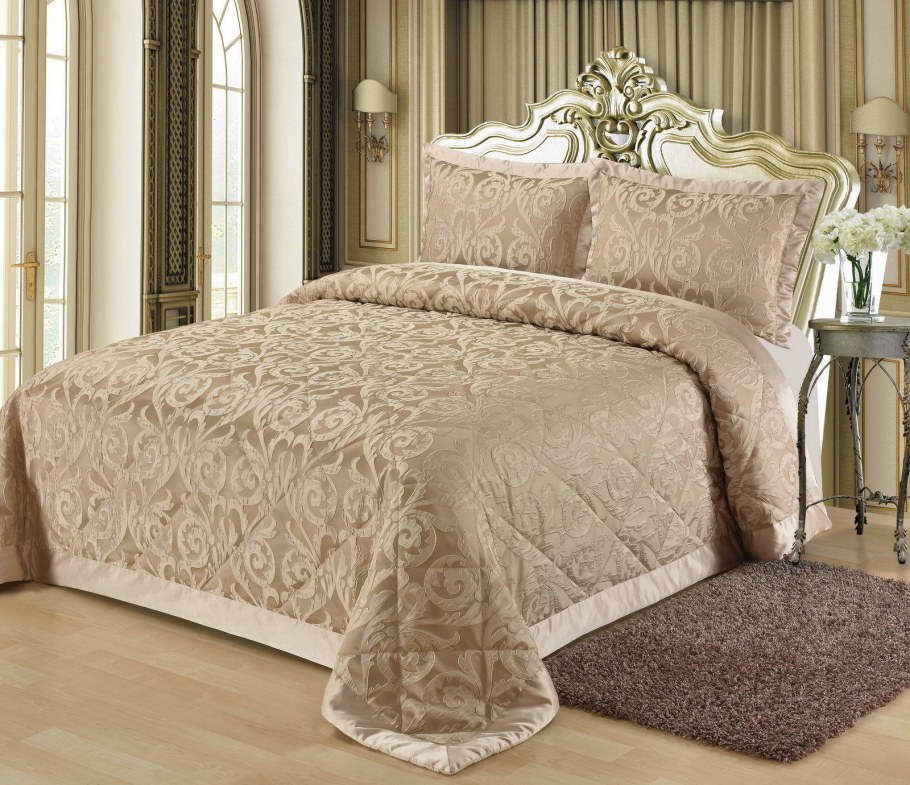 Покрывало Софи Марко 240х260 велюр