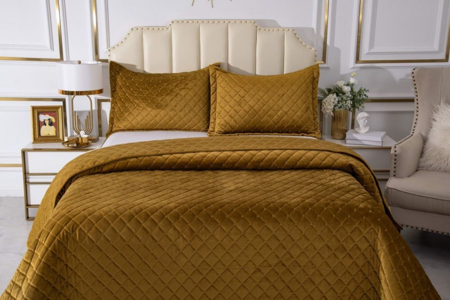 Покрывало на кровать в спальню