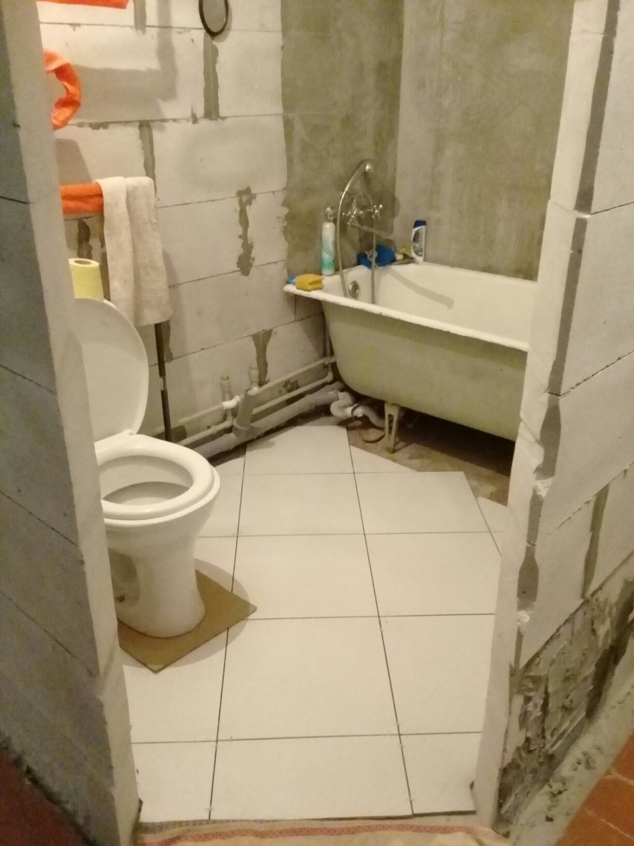 Совмещенный санузел в доме корабль