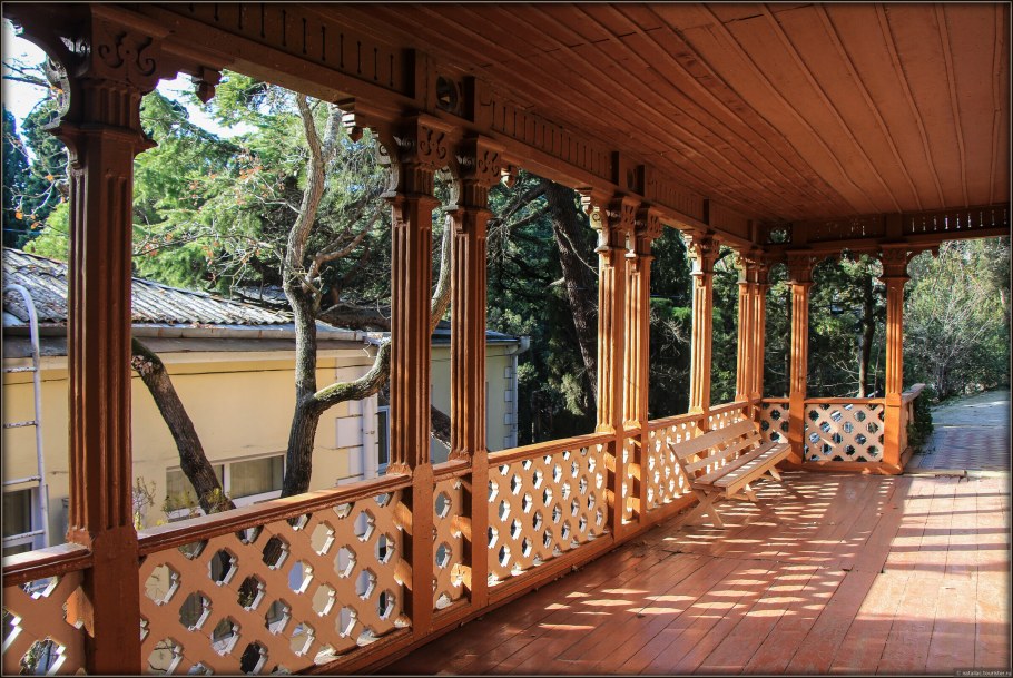 Резные веранды