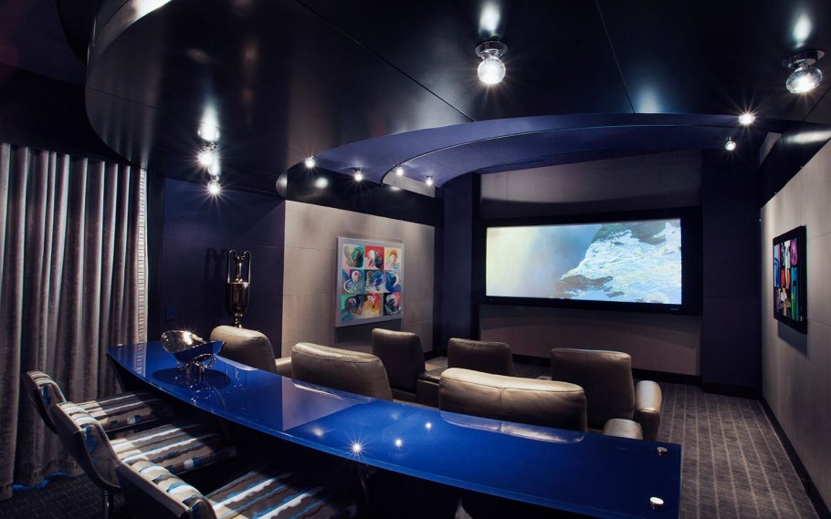 Домашний кинотеатр комната
