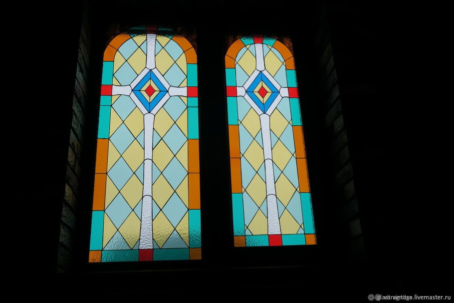 Витраж в архитектуре