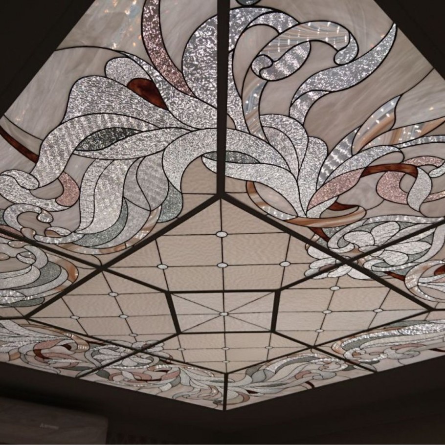 Потолочный витраж Тиффани