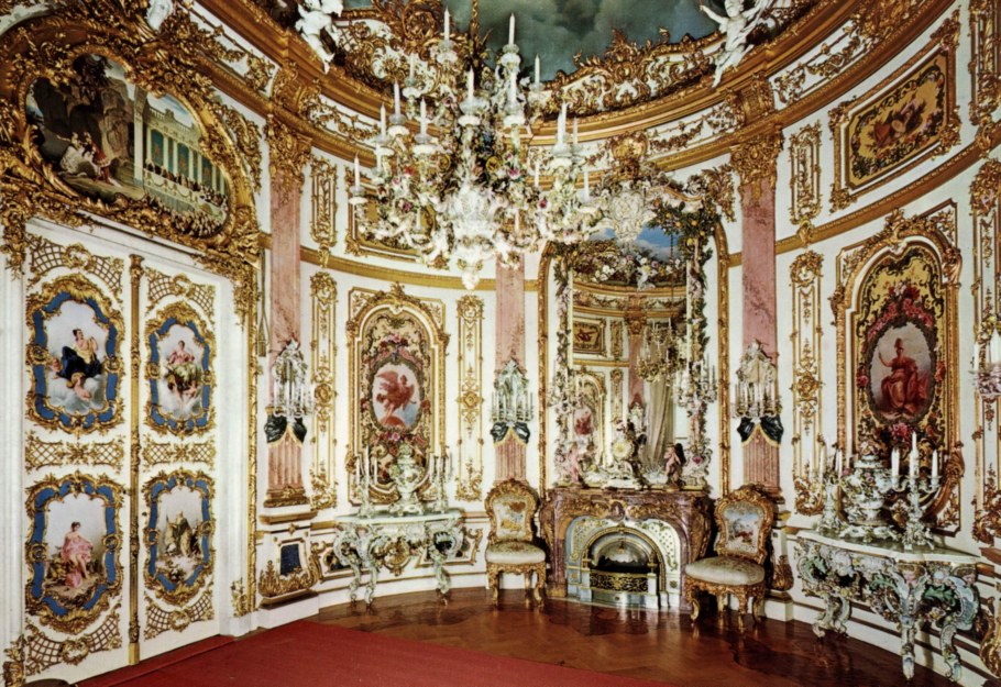 Спальный гарнитур Asnaghi Interiors