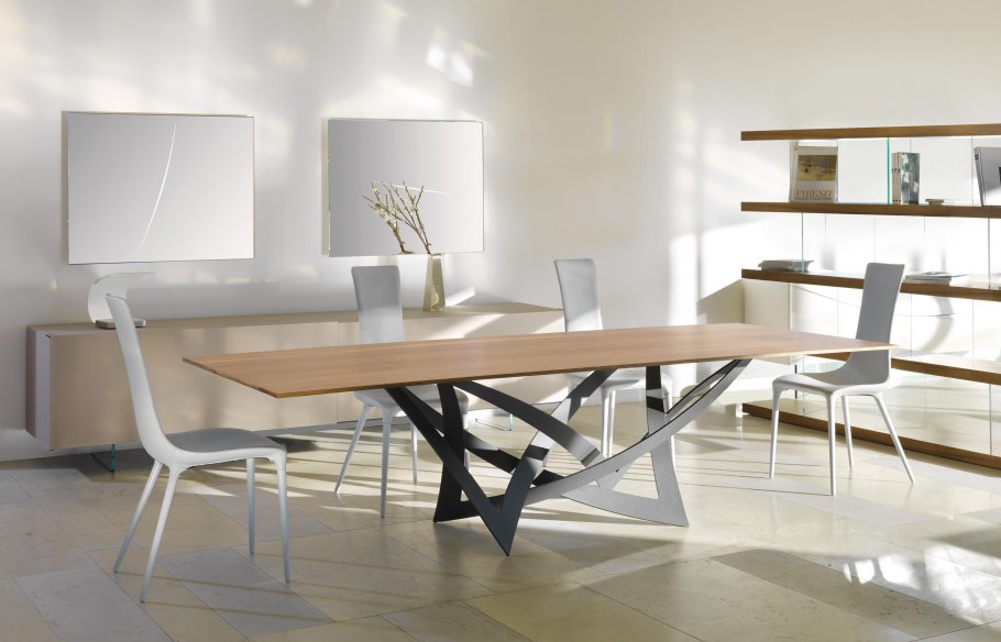 Обеденный стол в стиле Минимализм