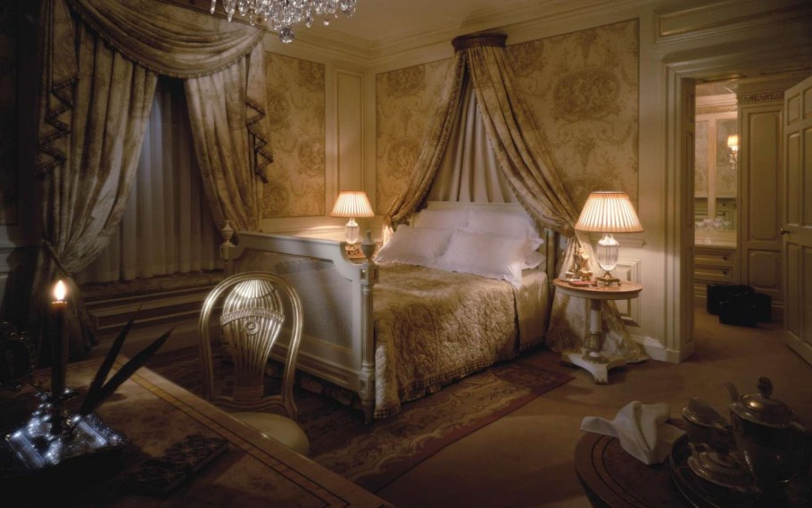 Мебель Clive Christian спальня