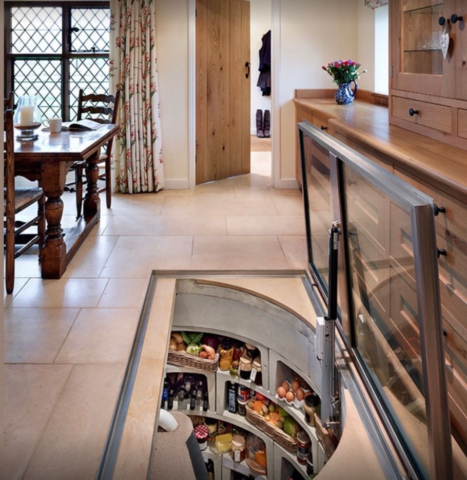 Погреб в загородном доме