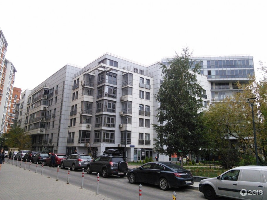 Улица 1905 года квартиры дорогие коричневые