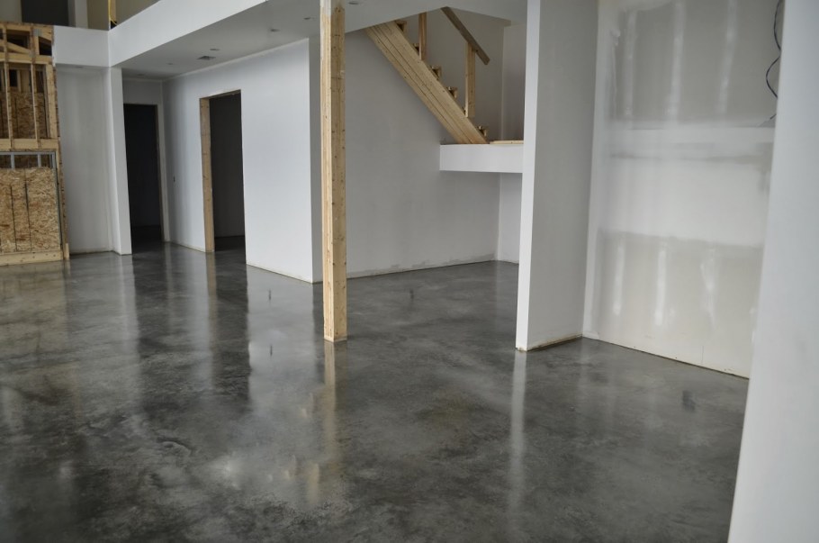Шлифованный бетон в интерьере