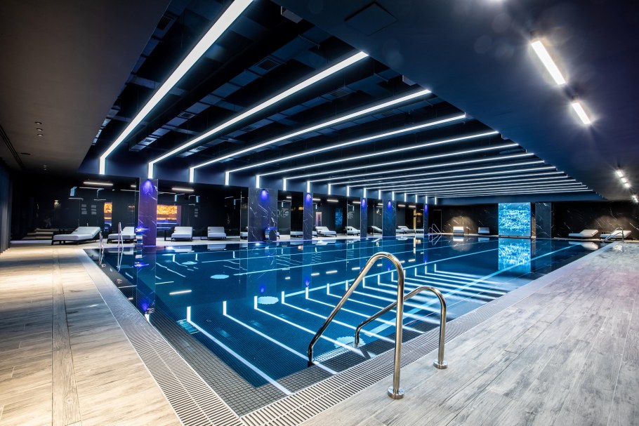 Encore Fitness Ходынка бассейн