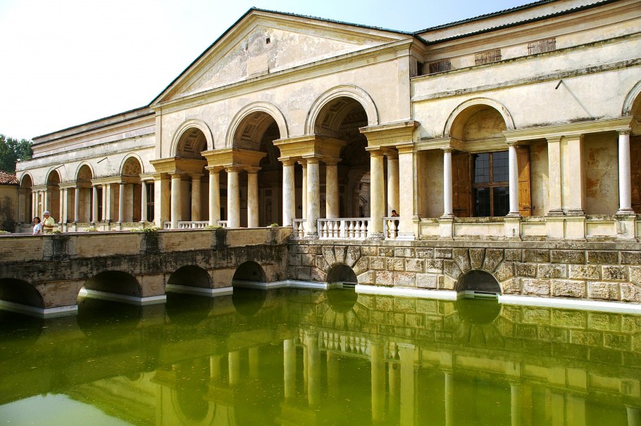 Дворец Фонтенбло Франция внутри