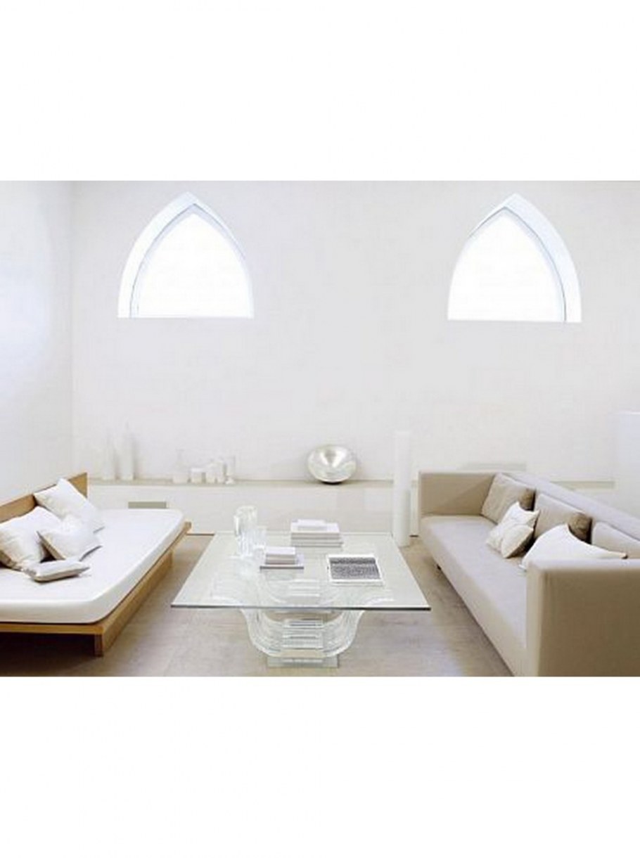 Интерьер чистый белый открытого плана