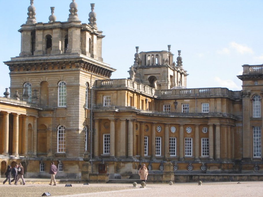 Бадминтон Хаус Англия