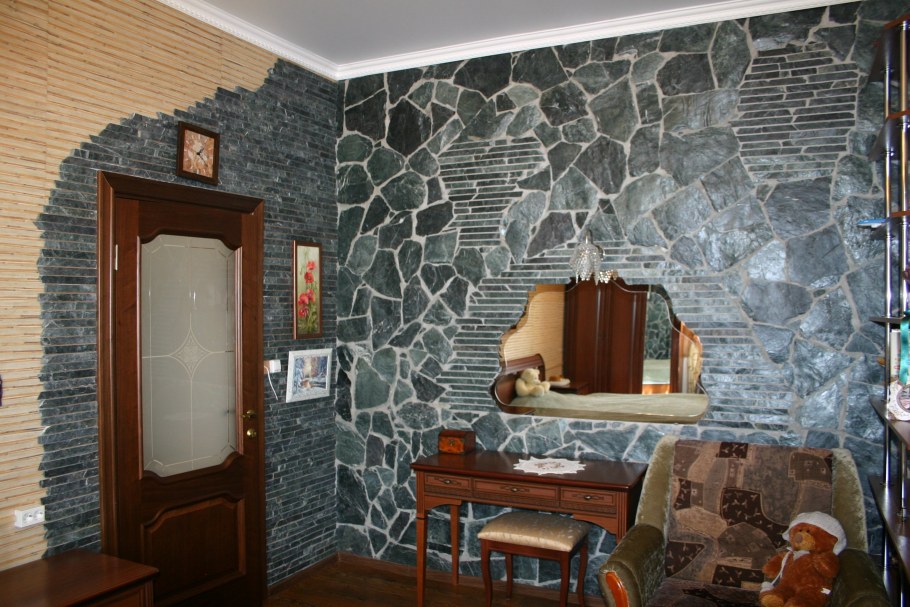 Отделка стен натуральным камнем