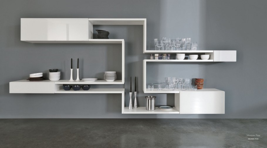 Навесные полки современные