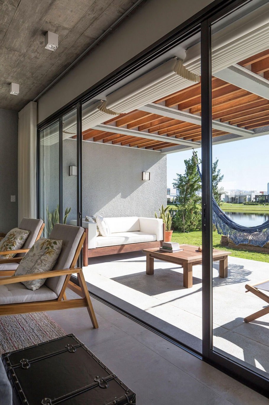 Веранда к таунхаусу