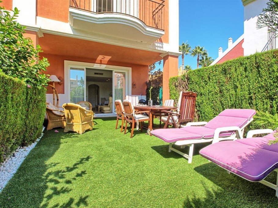 Стена на террасе