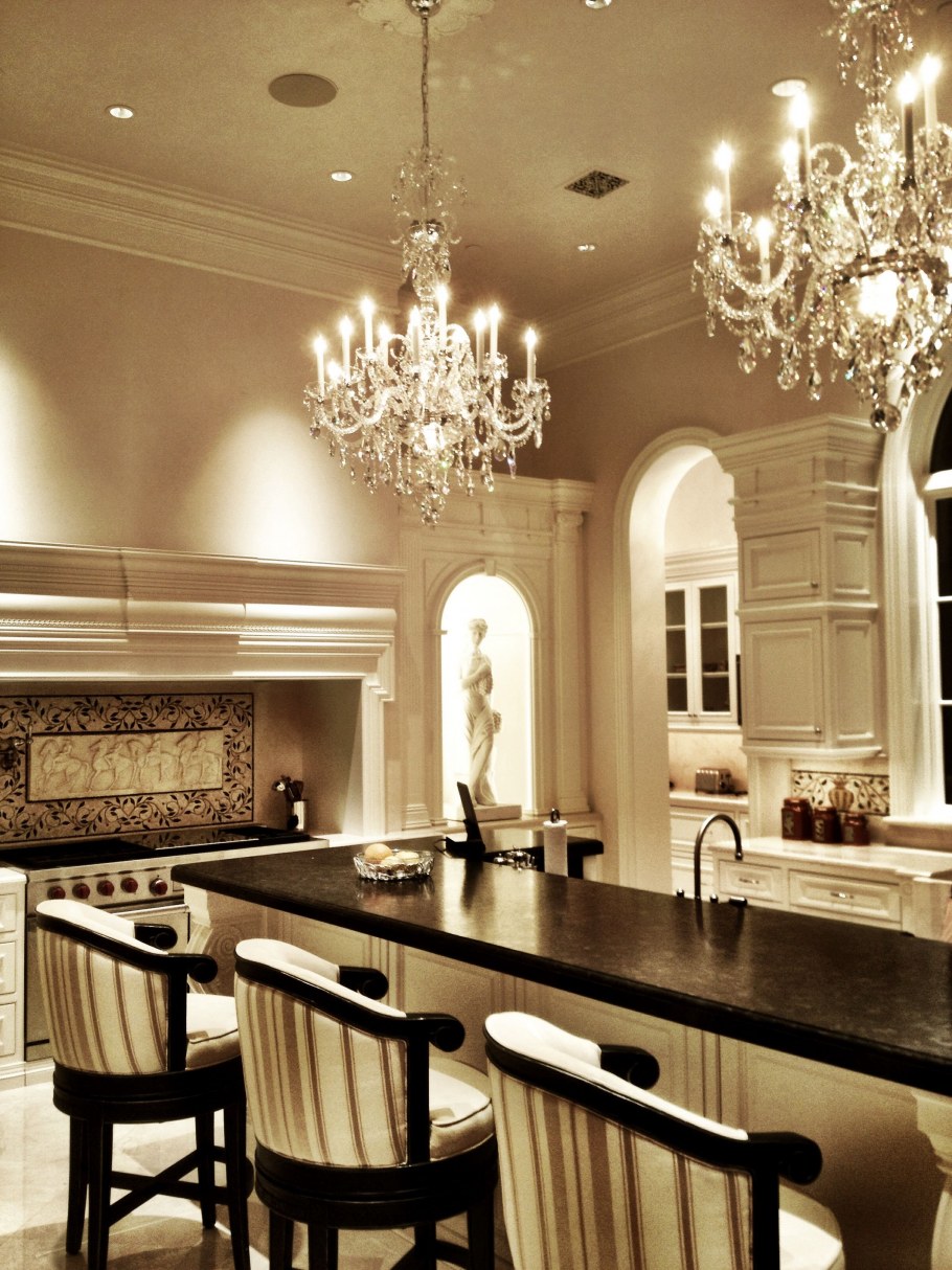 Красивые люстры для кухни