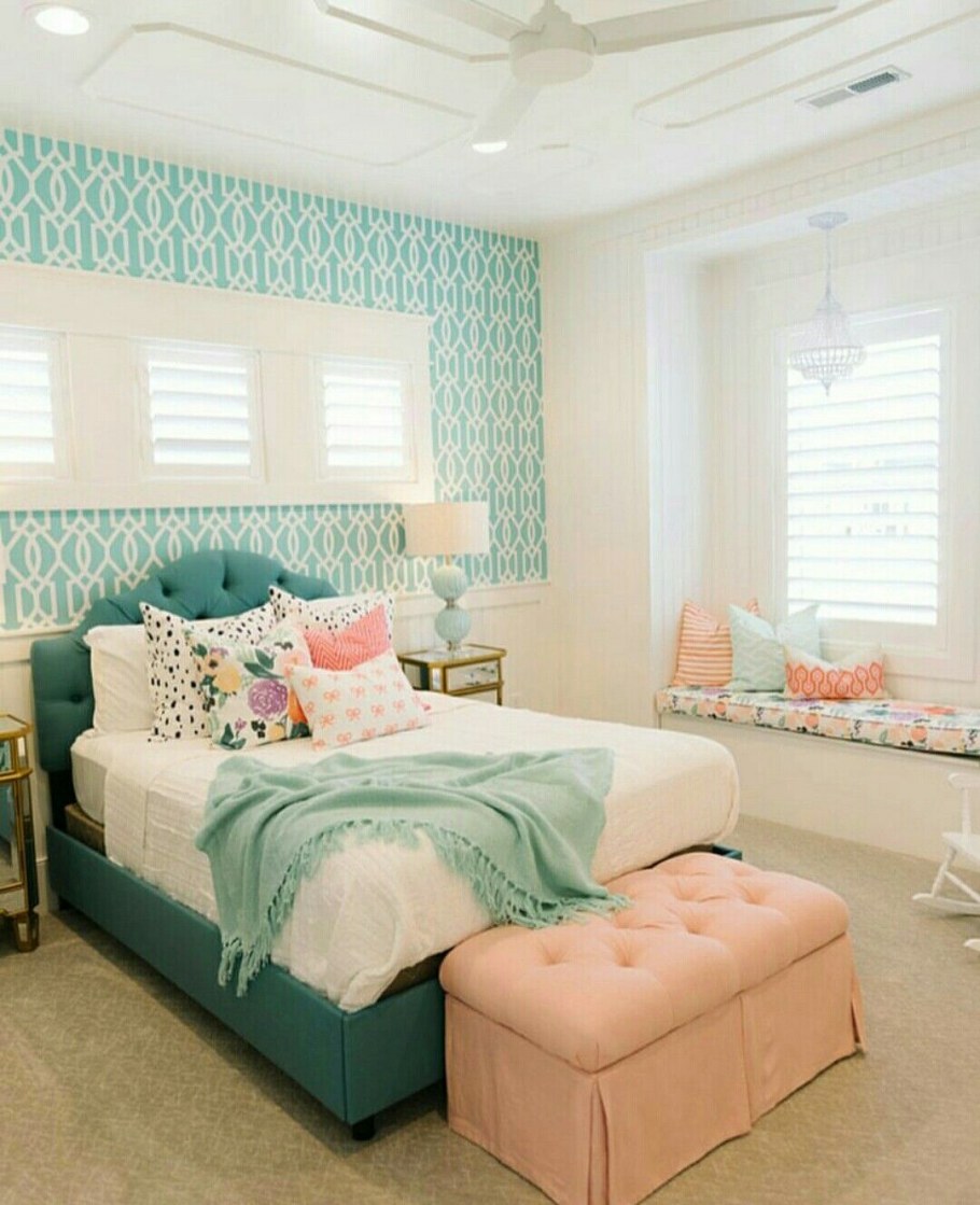 Комната в бирюзовом стиле