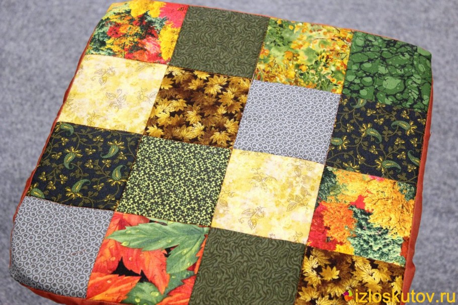 Подушка на стул из лоскутков