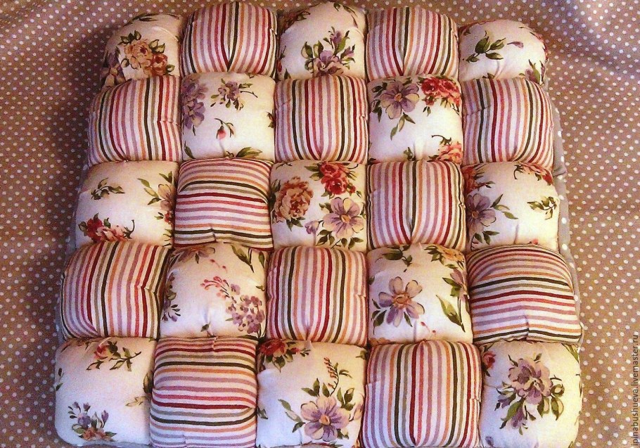 Пошив подушек для стульев