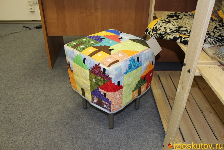 Чехол на пуфик