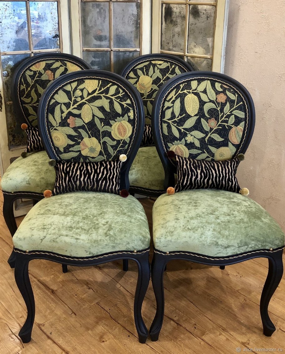 12 Стульев стулья